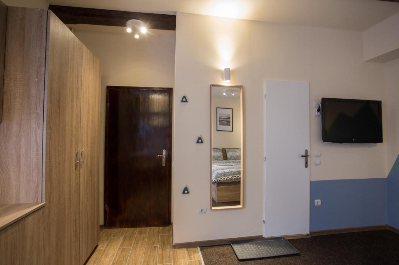 Pension Flamingo Braşov Buitenkant foto