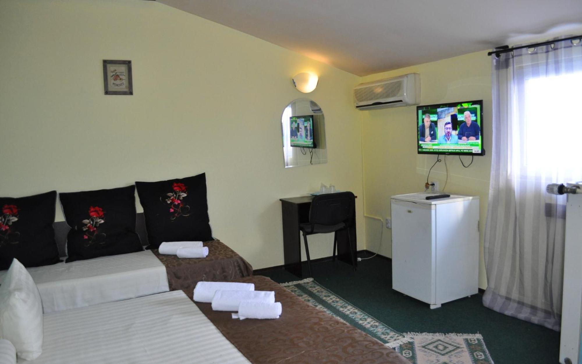 Pension Flamingo Braşov Buitenkant foto