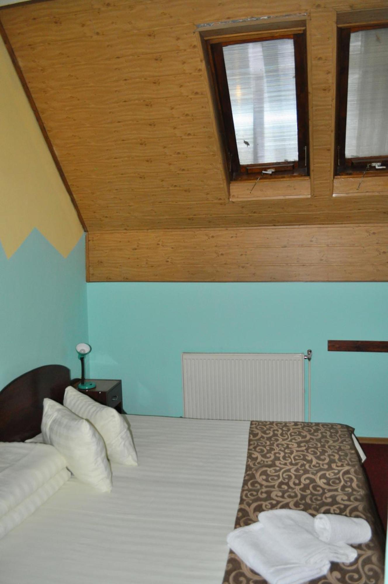Pension Flamingo Braşov Buitenkant foto