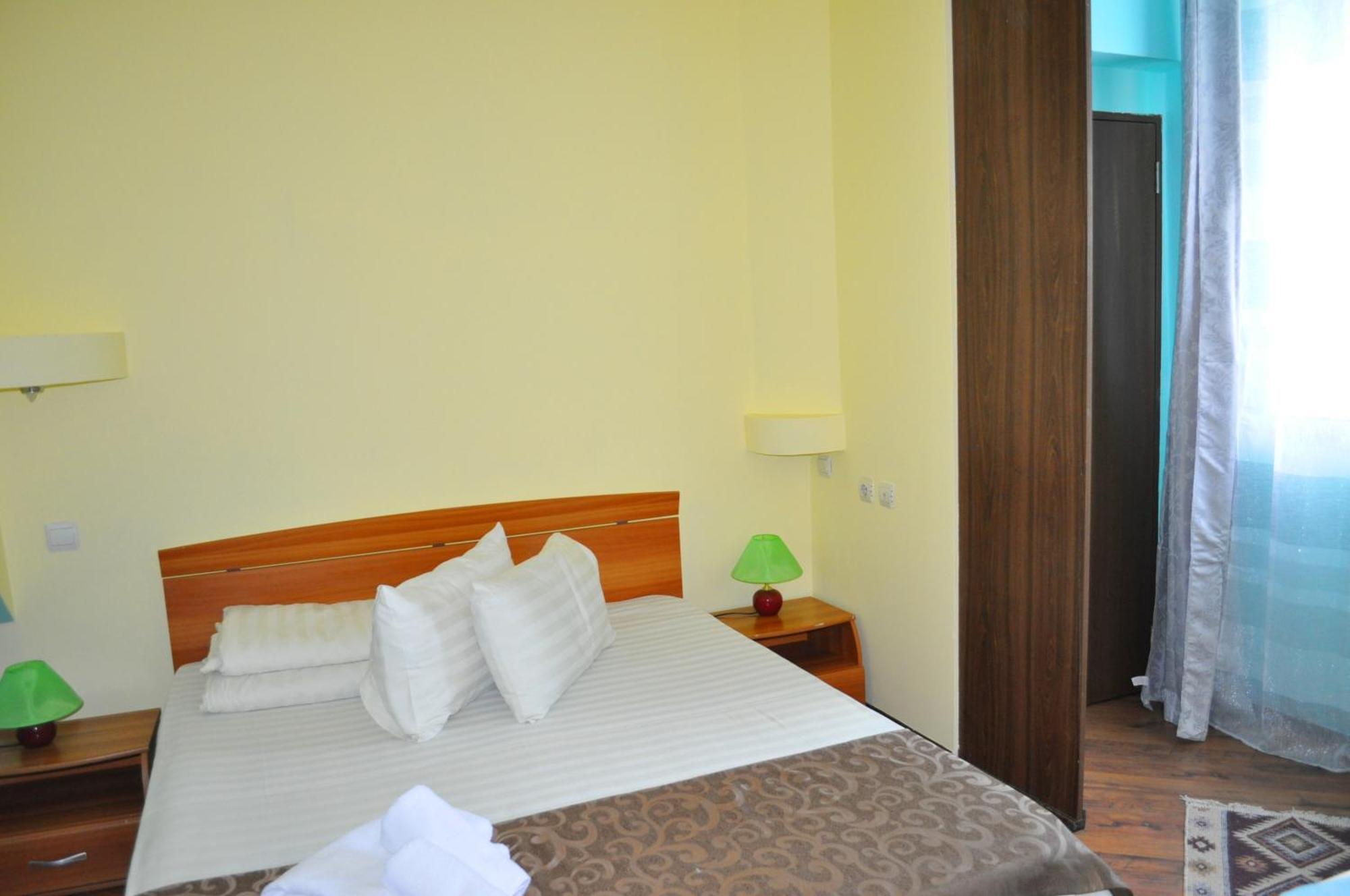 Pension Flamingo Braşov Buitenkant foto