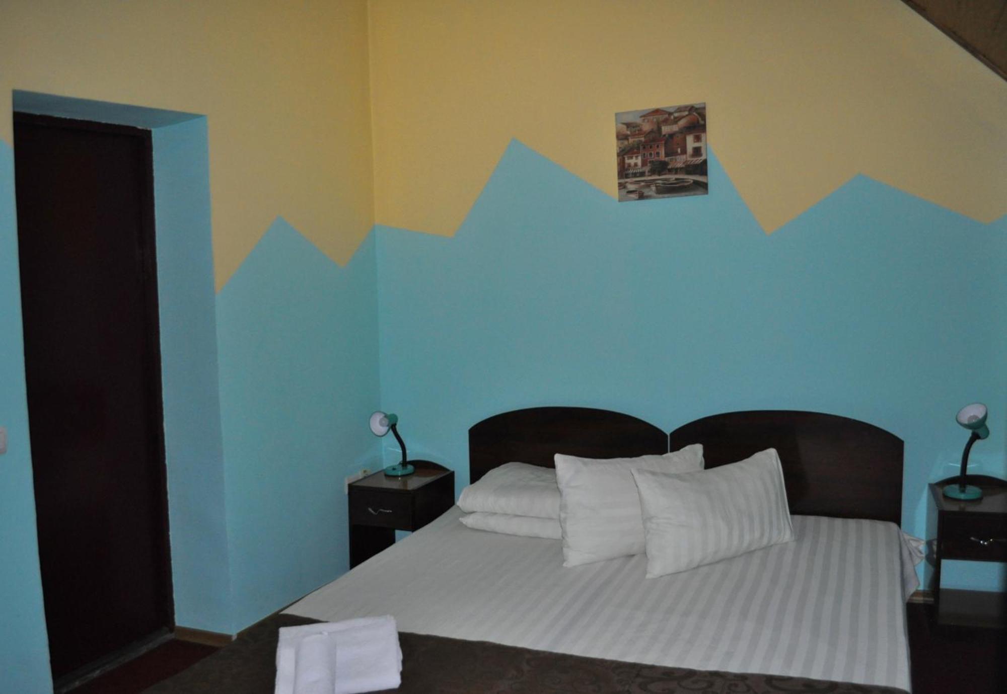 Pension Flamingo Braşov Buitenkant foto