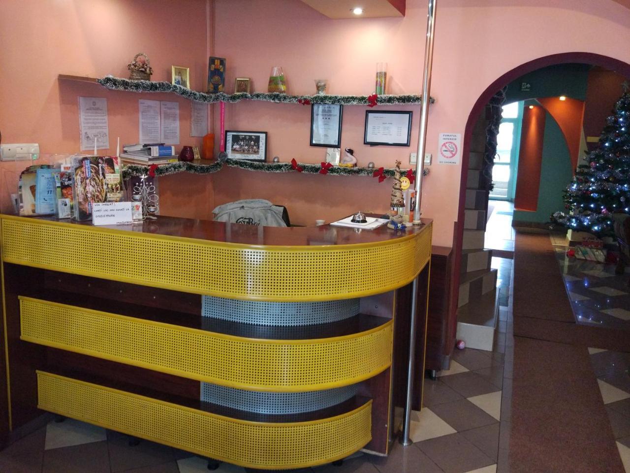 Pension Flamingo Braşov Buitenkant foto